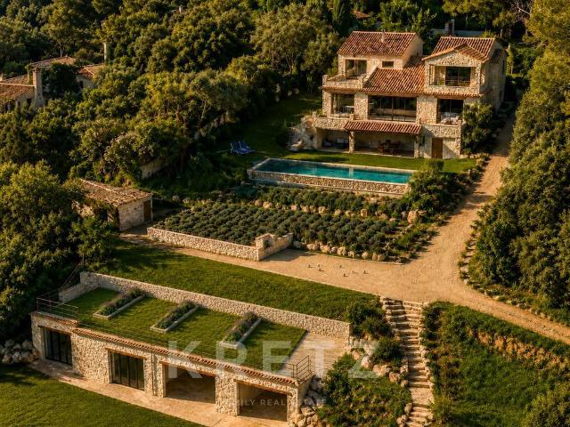 Vente maison 7 pièces Saint Paul de Vence 06