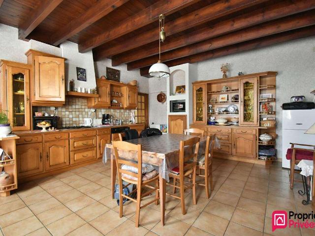 Vente maison 7 pièces Saint Pierre des Échaubrognes 79