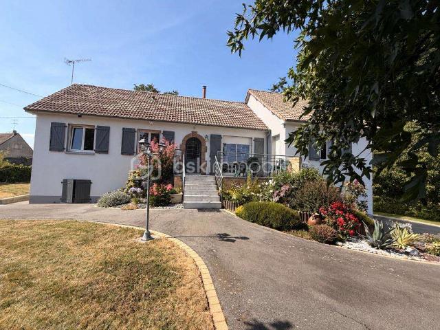 Vente maison 7 pièces Saint Pierre la Cour 53