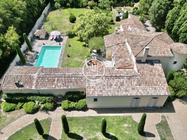 Vente maison 7 pièces Saint Rémy de Provence 13
