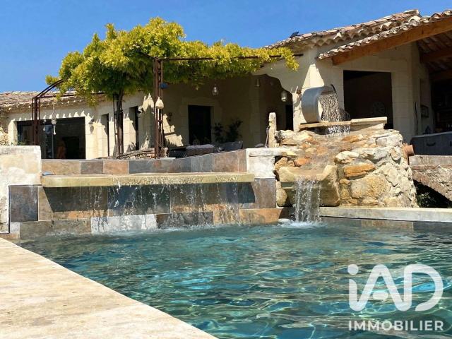 Vente maison 7 pièces Sainte Cécile les Vignes 84