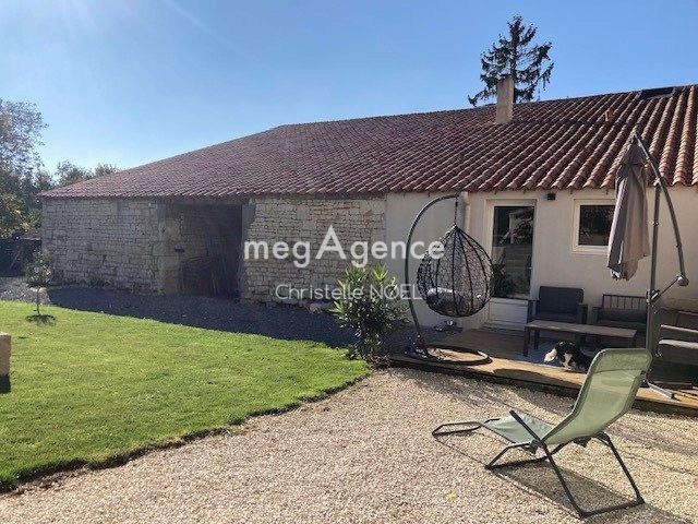 Vente maison 7 pièces Sainte Gemme la Plaine 85