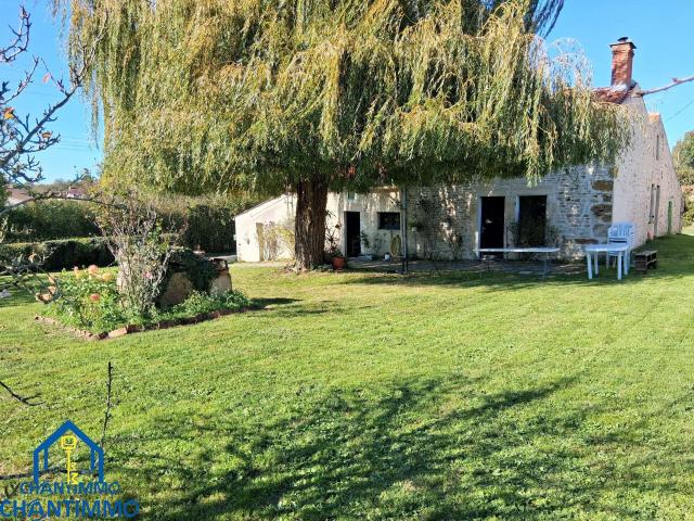 Vente maison 7 pièces Sainte Hermine 85