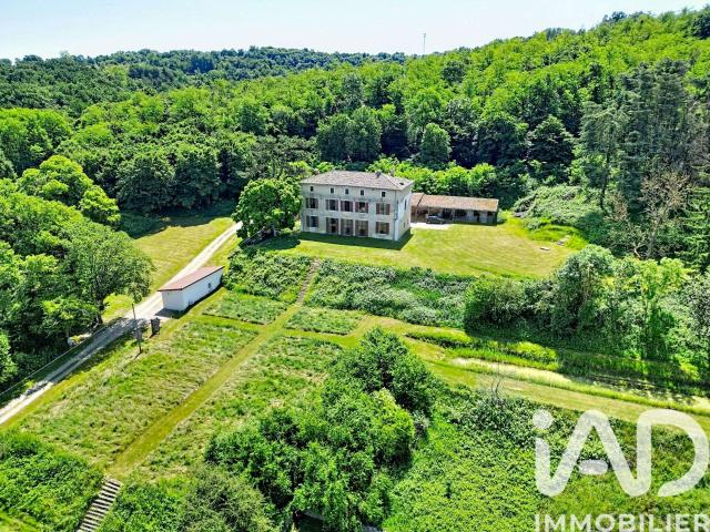 Vente maison 7 pièces Septème 38