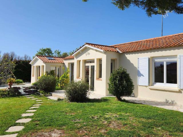 Vente maison 7 pièces Sion sur L Ocean 85