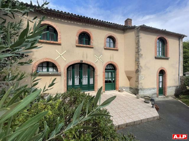 Vente maison 7 pièces Pouzauges 85