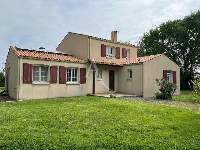 Vente maison 7 pièces Petosse 85
