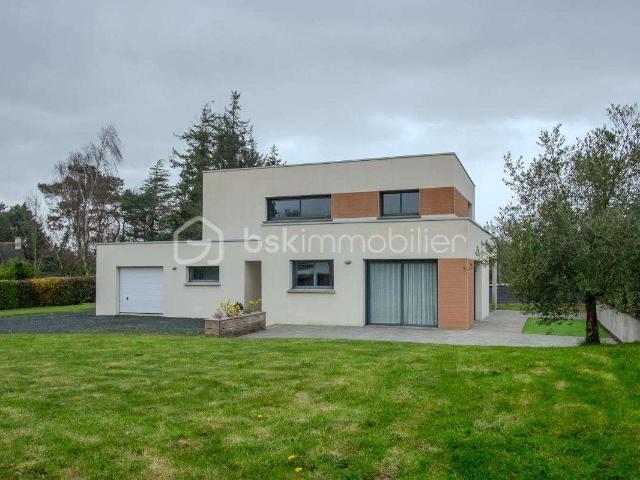 Vente maison 7 pièces Ploumagoar 22