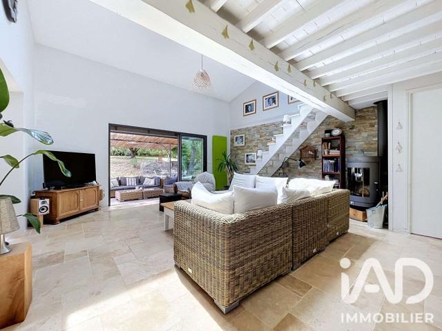Vente maison 7 pièces Tourrettes 83