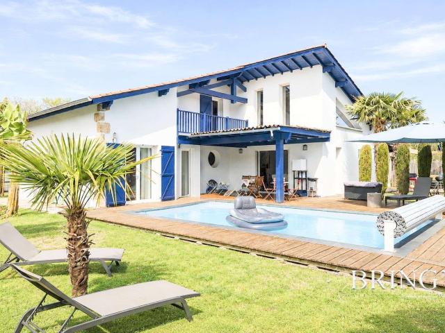 Vente maison 7 pièces Urcuit 64