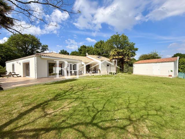 Vente maison 7 pièces Vaire 25