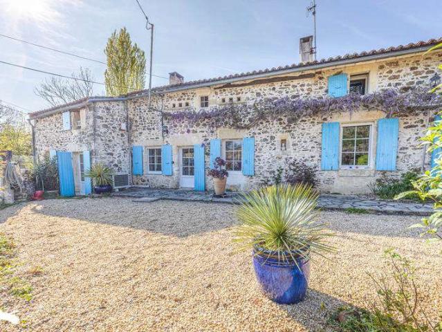 Vente maison 7 pièces Xaintray 79