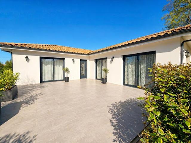 Vente Maison 4 pièces 131.53 m2 Saint estephe