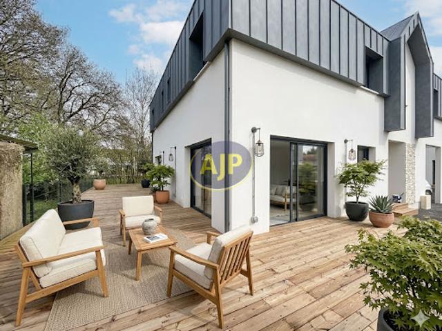 Vente Maison 4 pièces 105 m2 Begles