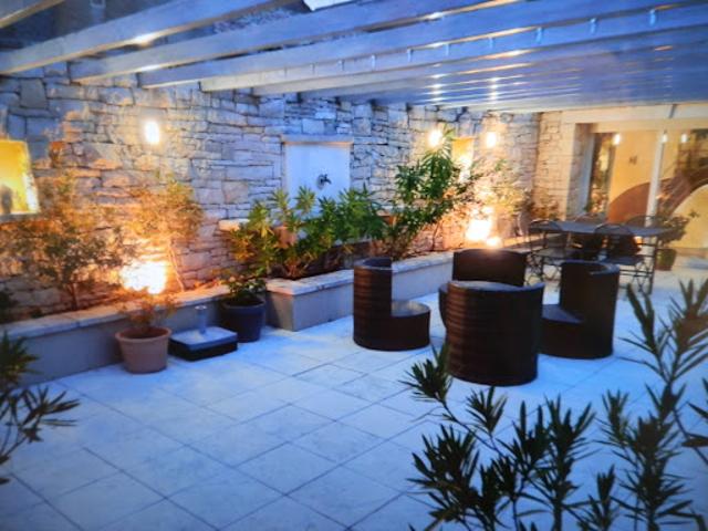 Vente Maison 4 pièces 105 m2 Laudun l'Ardoise