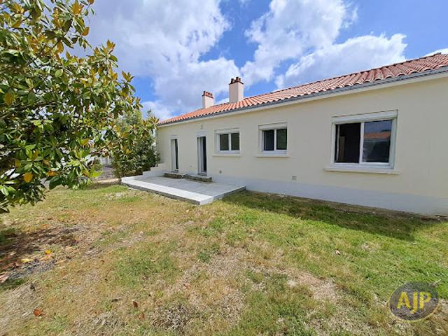 Vente Maison 4 pièces 105 m2 Saint Christophe du Ligneron