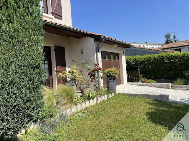 Vente Maison 4 pièces 106.27 m2 Angouleme