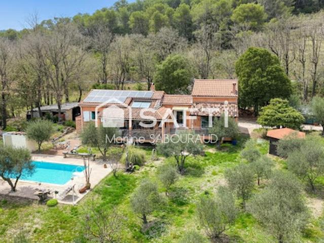 Vente Maison 4 pièces 107 m2 Entrecasteaux