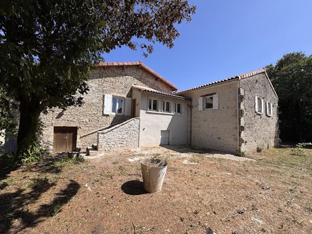 Vente Maison 4 pièces 108 m2 Saint Groux
