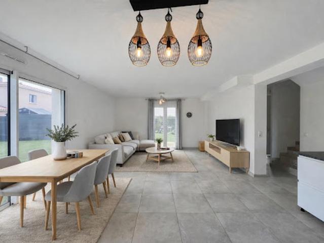 Vente Maison 4 pièces 100 m2 Callian