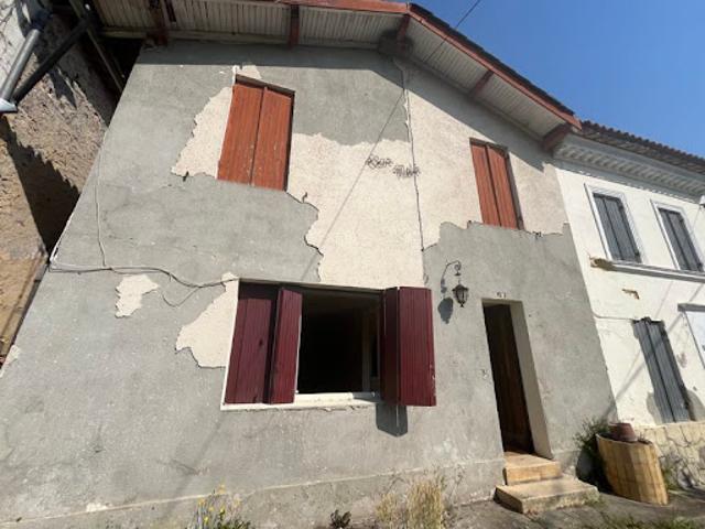 Vente Maison 4 pièces 100 m2 Le Tourne