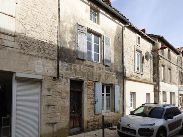 Vente Maison 4 pièces 101 m2 Sauzé Vaussais
