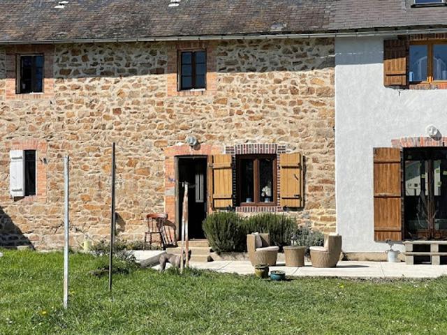 Vente Maison 4 pièces 102 m2 Châteauponsac