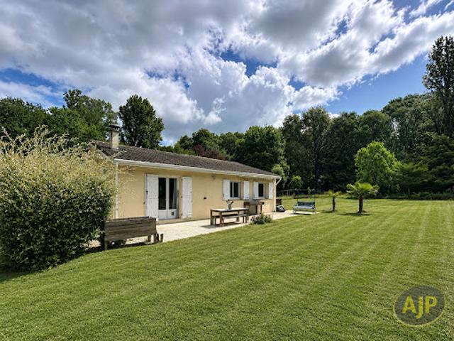 Vente Maison 4 pièces 102.53 m2 Saint Genès de Fronsac