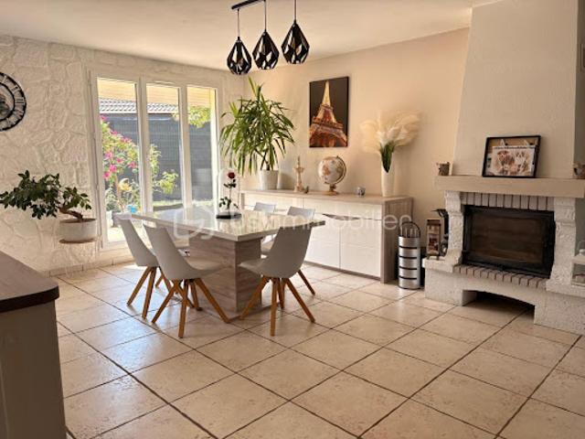 Vente Maison 4 pièces 102.5 m2 Savigny le Temple