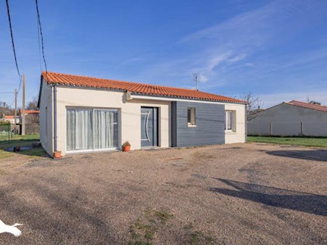Vente Maison 4 pièces 103 m2 Saint Just Luzac