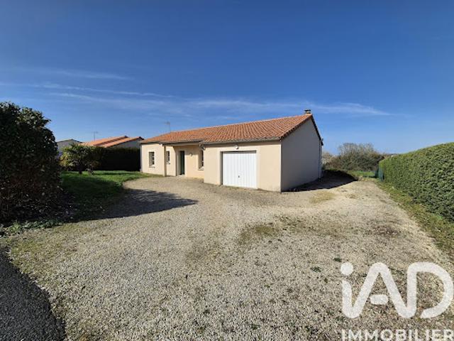 Vente Maison 4 pièces 103 m2 Saint Loup Lamairé