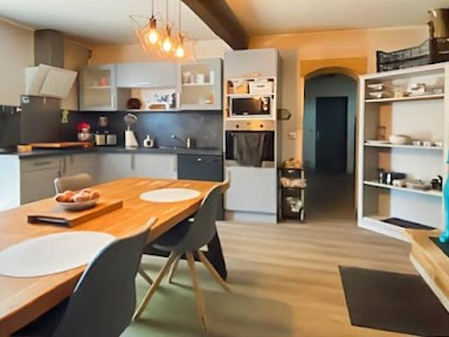 Vente Maison 4 pièces 114 m2 Sainte Colombe en Bruilhois