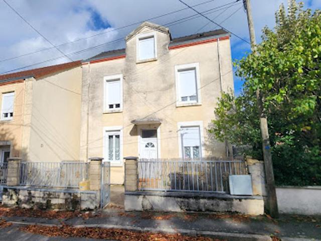 Vente Maison 4 pièces 117 m2 Montceau les Mines