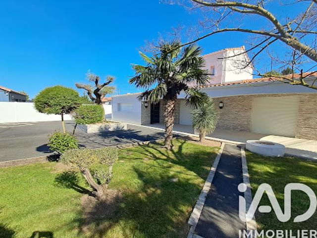 Vente Maison 4 pièces 117 m2 Saint Julien de Concelles
