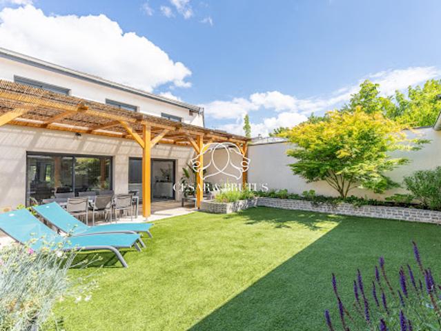 Vente Maison 4 pièces 117 m2 Sathonay Village