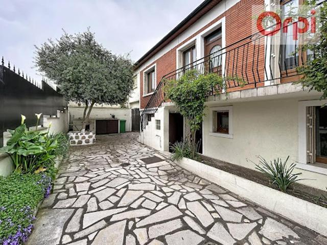Vente Maison 4 pièces 117 m2 Vitry sur Seine