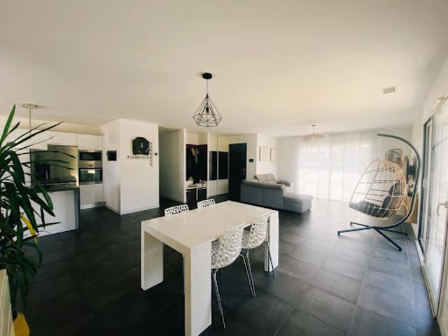Vente Maison 4 pièces 110 m2 Campsas