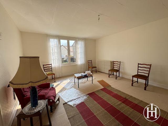 Vente Maison 4 pièces 110 m2 Saint Bonnet Tronçais