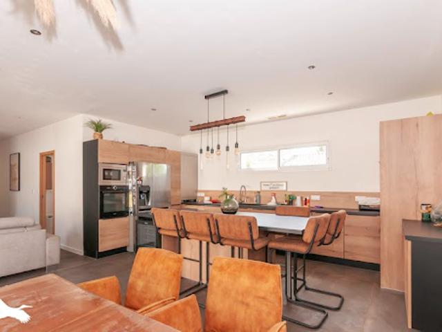 Vente Maison 4 pièces 110 m2 Sète