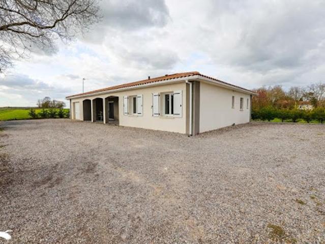 Vente Maison 4 pièces 111 m2 Barbezieux Saint Hilaire
