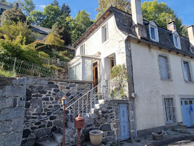 Vente Maison 4 pièces 112 m2 Saint Urcize