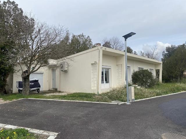 Vente Maison 4 pièces 124.74 m2 Pélissanne