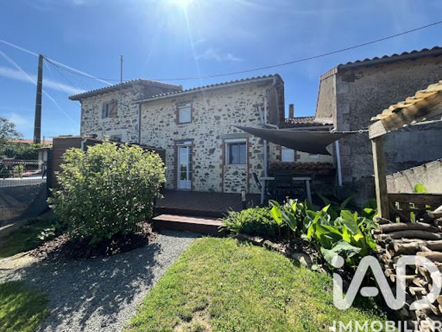 Vente Maison 4 pièces 126 m2 Sèvremont
