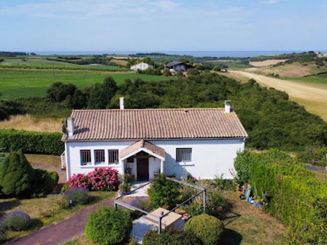 Vente Maison 4 pièces 128 m2 Chenac Saint Seurin d'Uzet