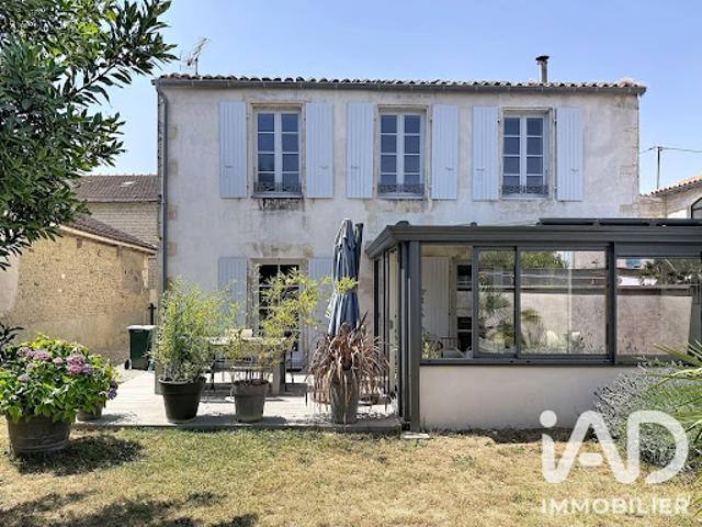 Vente Maison 4 pièces 129 m2 Surgères