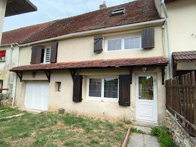 Vente Maison 4 pièces 129 m2 Saint Cyr sur Morin