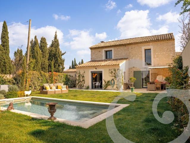 Vente Maison 4 pièces 120 m2 Eygalières