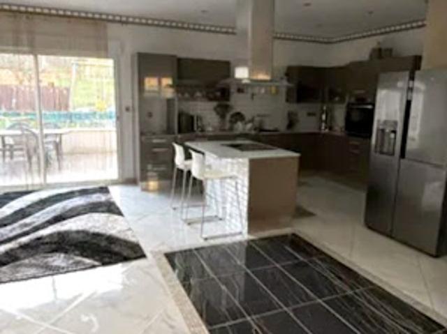 Vente Maison 4 pièces 120 m2 Epeigné sur Dême