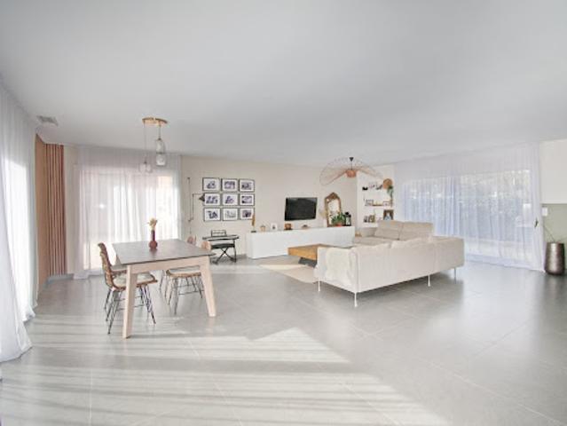 Vente Maison 4 pièces 120 m2 Lézignan la Cèbe