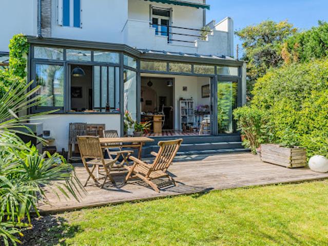 Vente Maison 4 pièces 121 m2 Bordeaux